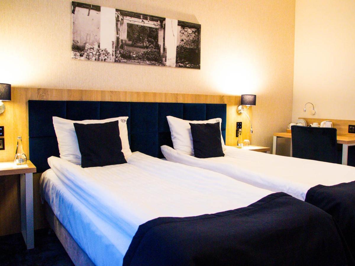 Ignasiak Hotel Września Esterno foto