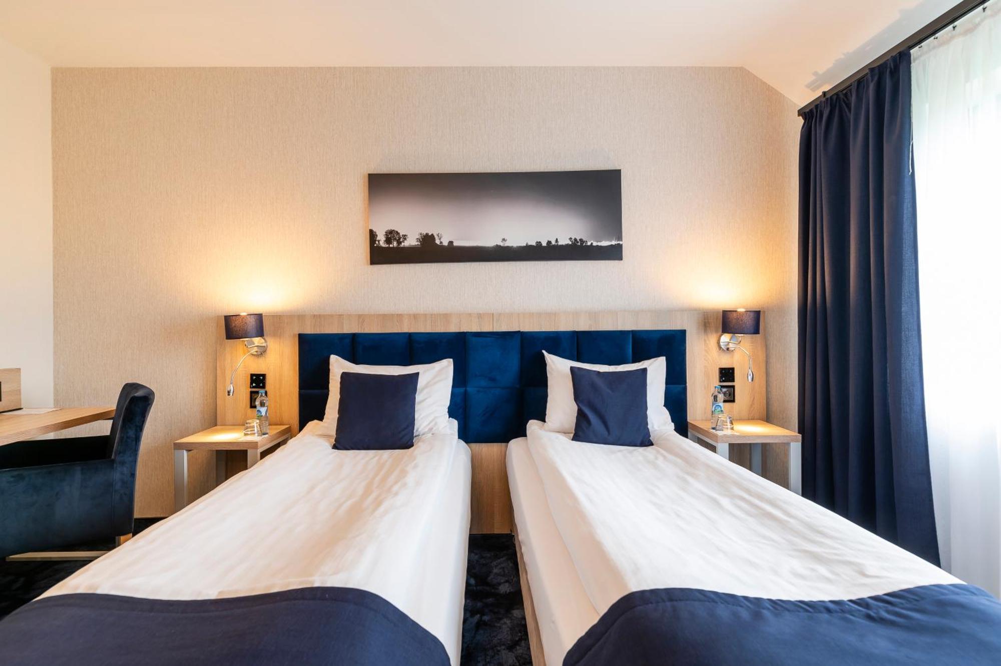 Ignasiak Hotel Września Esterno foto