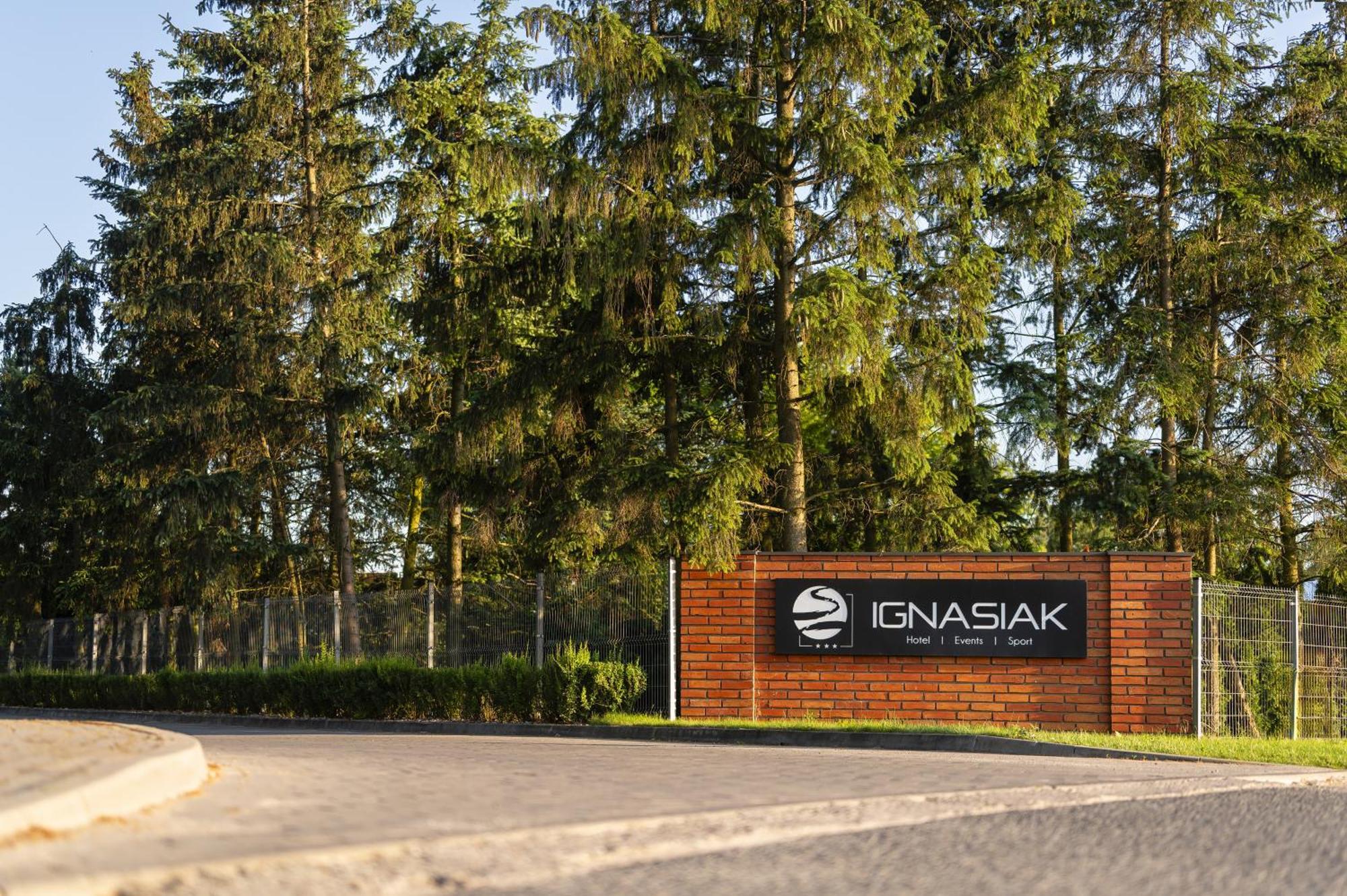 Ignasiak Hotel Września Esterno foto