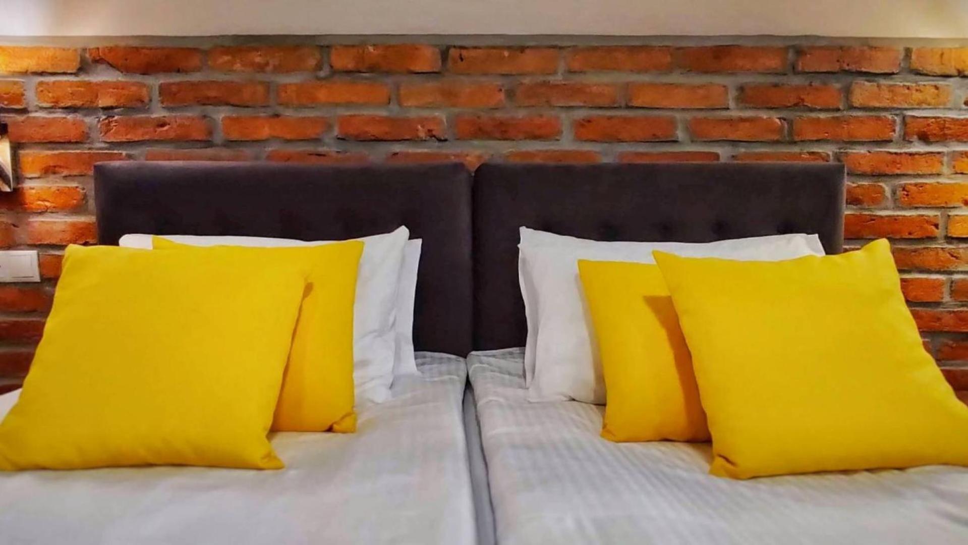 Ignasiak Hotel Września Esterno foto