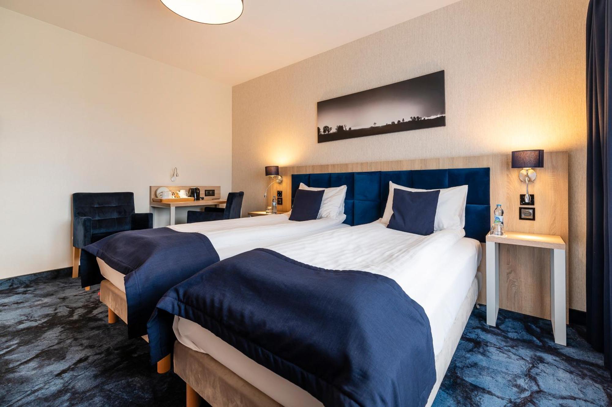 Ignasiak Hotel Września Esterno foto